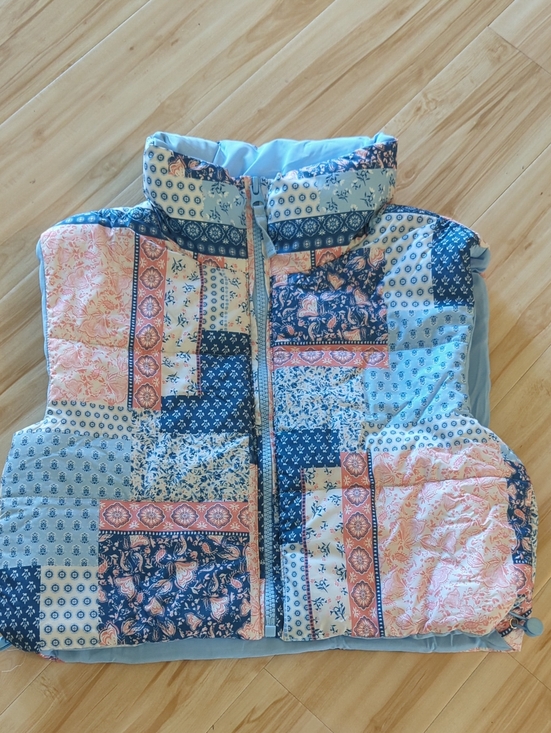 Altar'd State Jackets & Blazers - Altar'd State Patchwork Puffer Vest - Light Blue & Navy & Coral Size Small